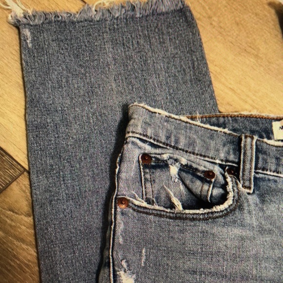 Women's Blue Jeans - Picture 3 of 4